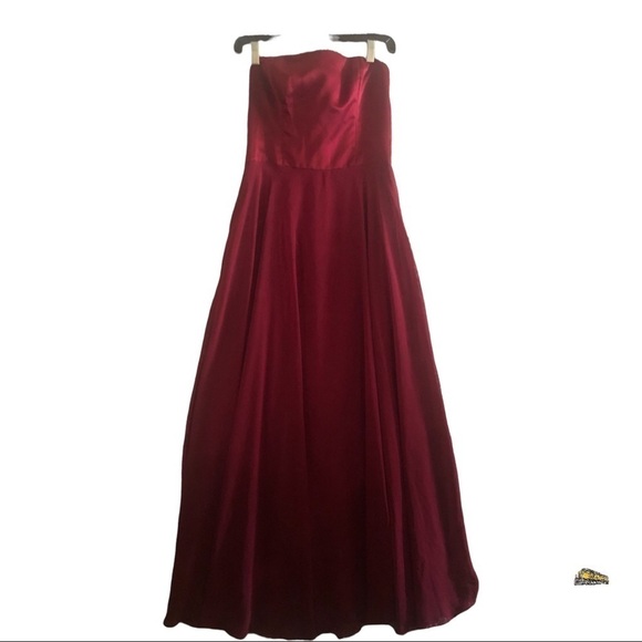 jim Hjlim Dresses & Skirts - Jim Hjelm Occasions Strapless women’s Size 12 burgundy Rose Chiffon Full Length